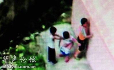 广州成人打小孩视频曝光,引发社会关注与反思