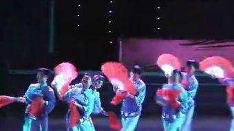 映山红成人舞蹈视频,翩翩起舞，传承民族风情