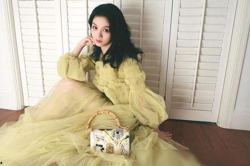 成人棉布纱裙怎么洗视频,轻松洗净，保持如新