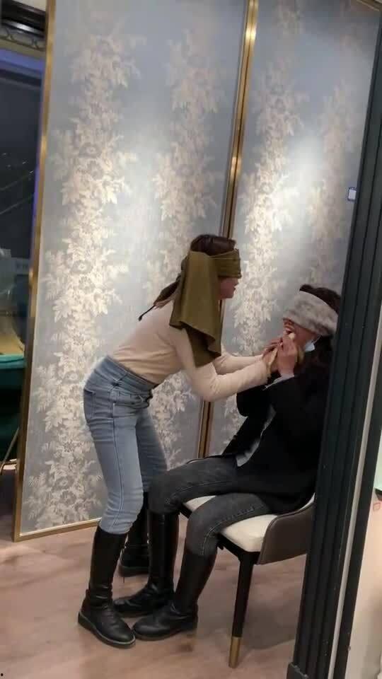 成人搞笑热身视频,轻松开启欢乐时光