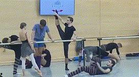 成人搞笑热身视频,轻松开启欢乐时光