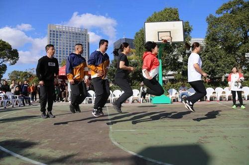 兴义跳绳成人比赛视频,激情四溢，舞动青春风采